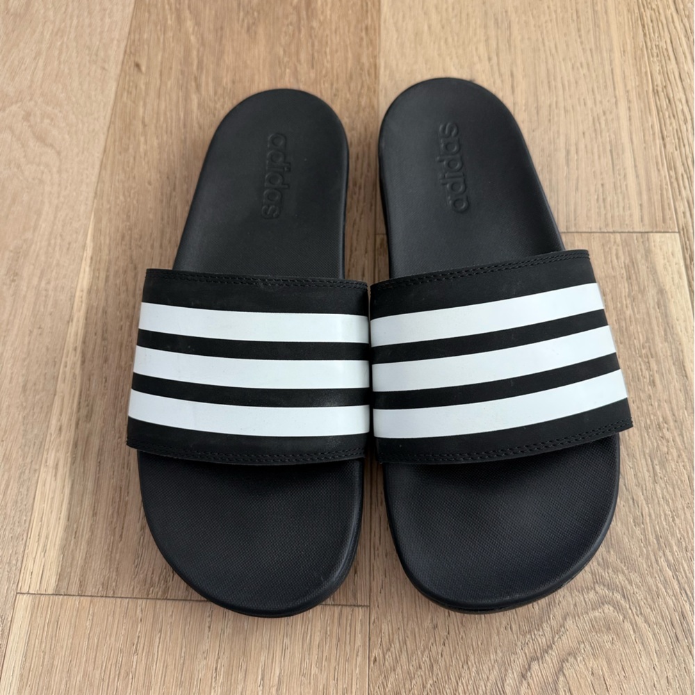Adidas slides size 8